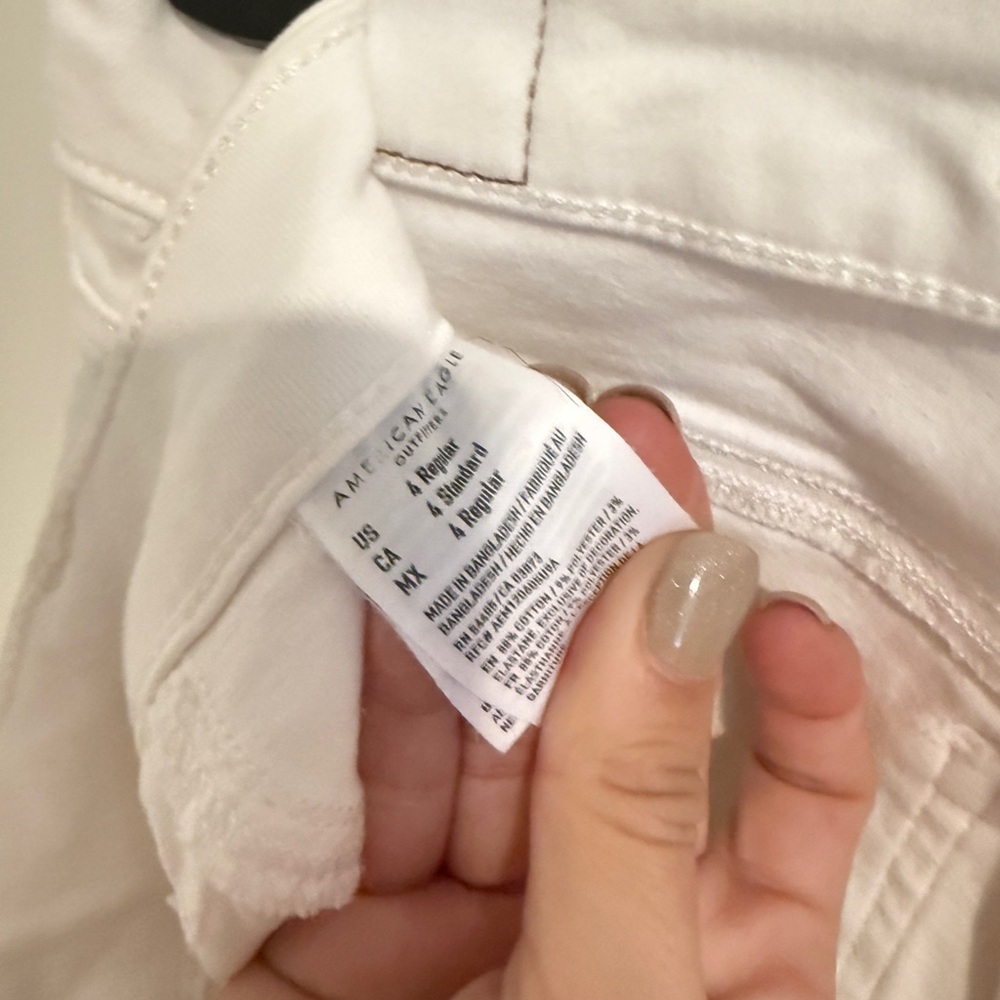 American eagle white ripped jeans